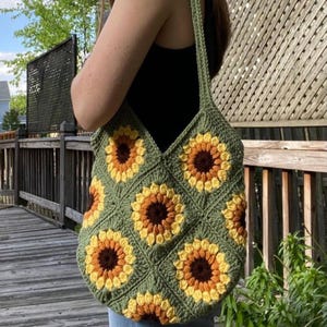 Crochet Bag Pattern, Sunflower Bag Pattern, Granny Square Crochet Pattern , ONLY PDF